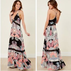 NEW Gorgeous Maxi Dress
